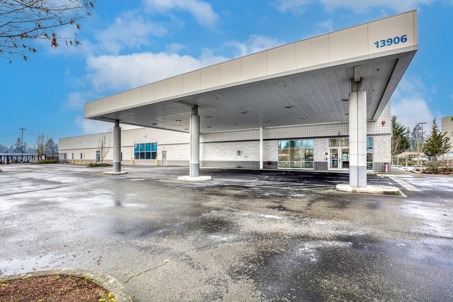 13906 Highway 99, Lynnwood, WA for lease - Building Photo - Image 2 of 10