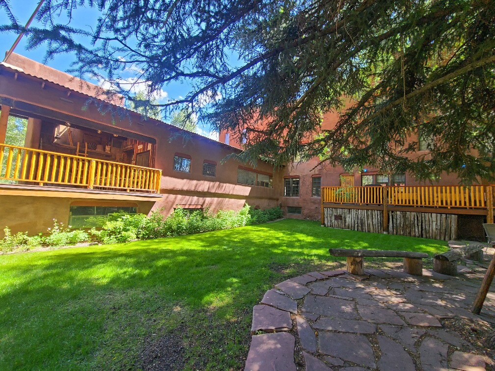 145 Main St, Minturn, CO 81645 Eagle River Inn