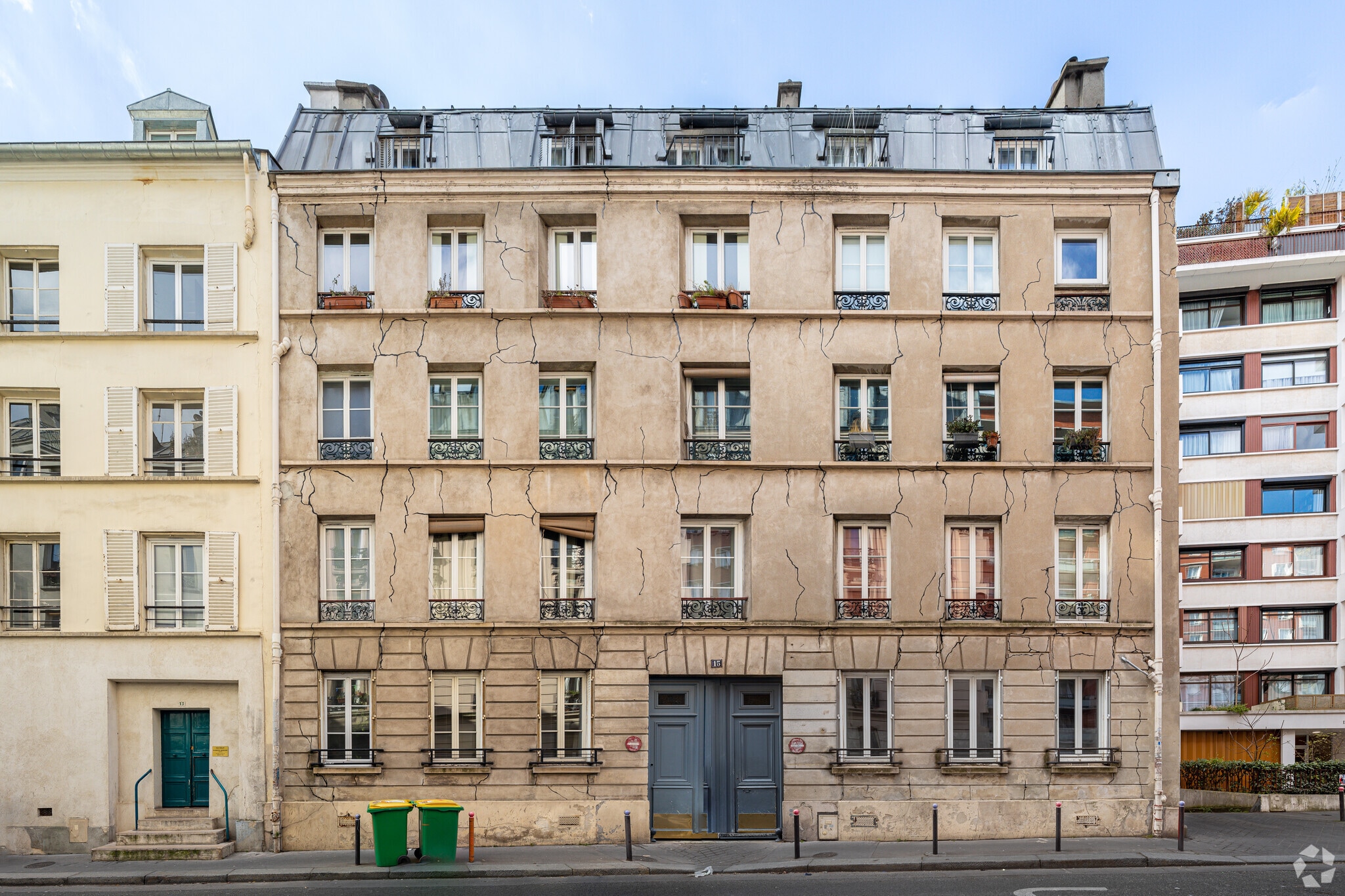 15 Rue Clavel, Paris for lease Primary Photo- Image 1 of 11