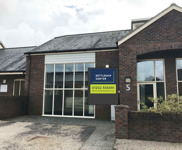 Dorchester Rd, Lytchett Minster for sale - Primary Photo - Image 1 of 1