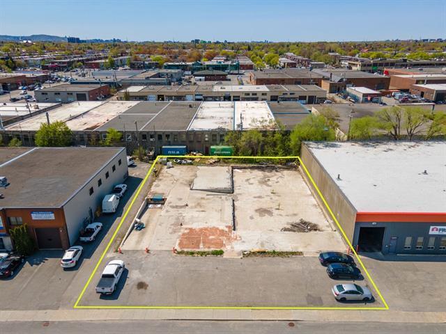 8620-8624 Rue du Creusot, Montréal, QC for sale - Primary Photo - Image 1 of 1