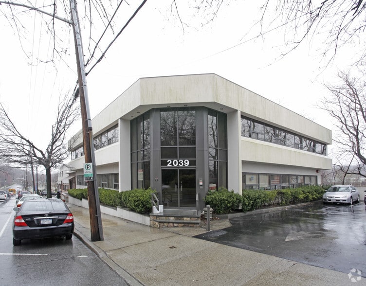 2039 Palmer Ave, Larchmont, NY for lease - Primary Photo - Image 1 of 38