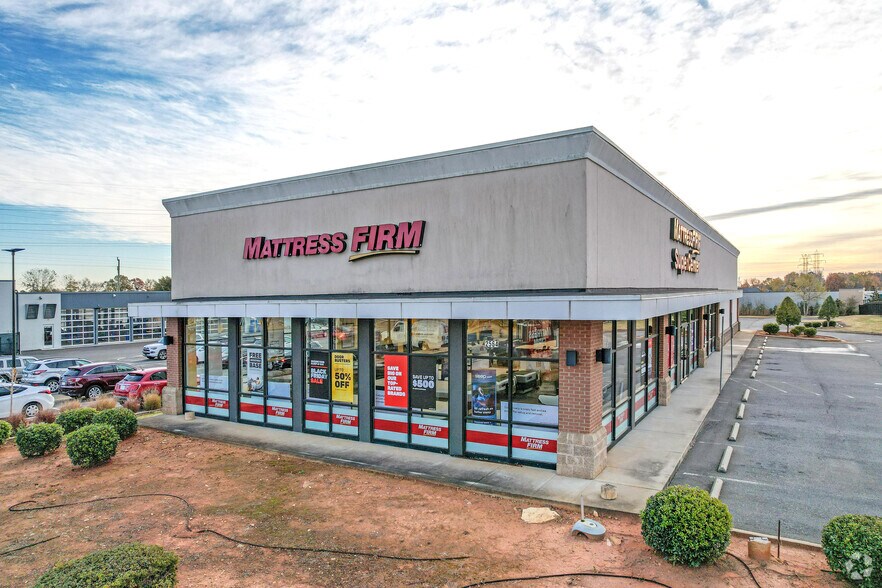 2564 Cherry Rd, Rock Hill, SC for lease - Building Photo - Image 2 of 4