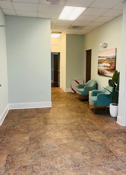 975 Market St, Fort Mill, SC for lease - Building Photo - Image 3 of 6