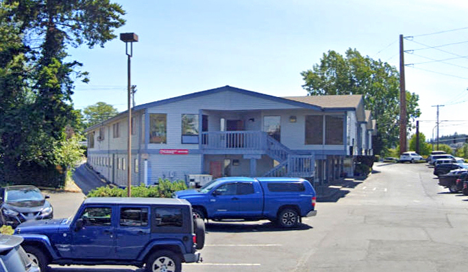 520 E Whidbey Ave, Oak Harbor, WA for lease - Building Photo - Image 3 of 9