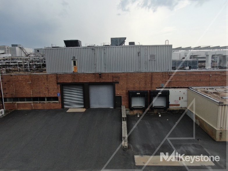 2525 N 12th St, Reading, PA for lease - Building Photo - Image 3 of 5