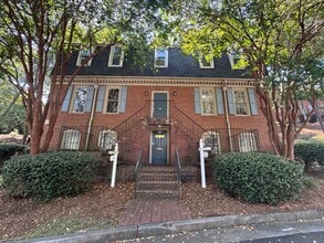 2900-12 Chamblee Tucker Rd, Chamblee, GA for lease Building Photo- Image 1 of 14