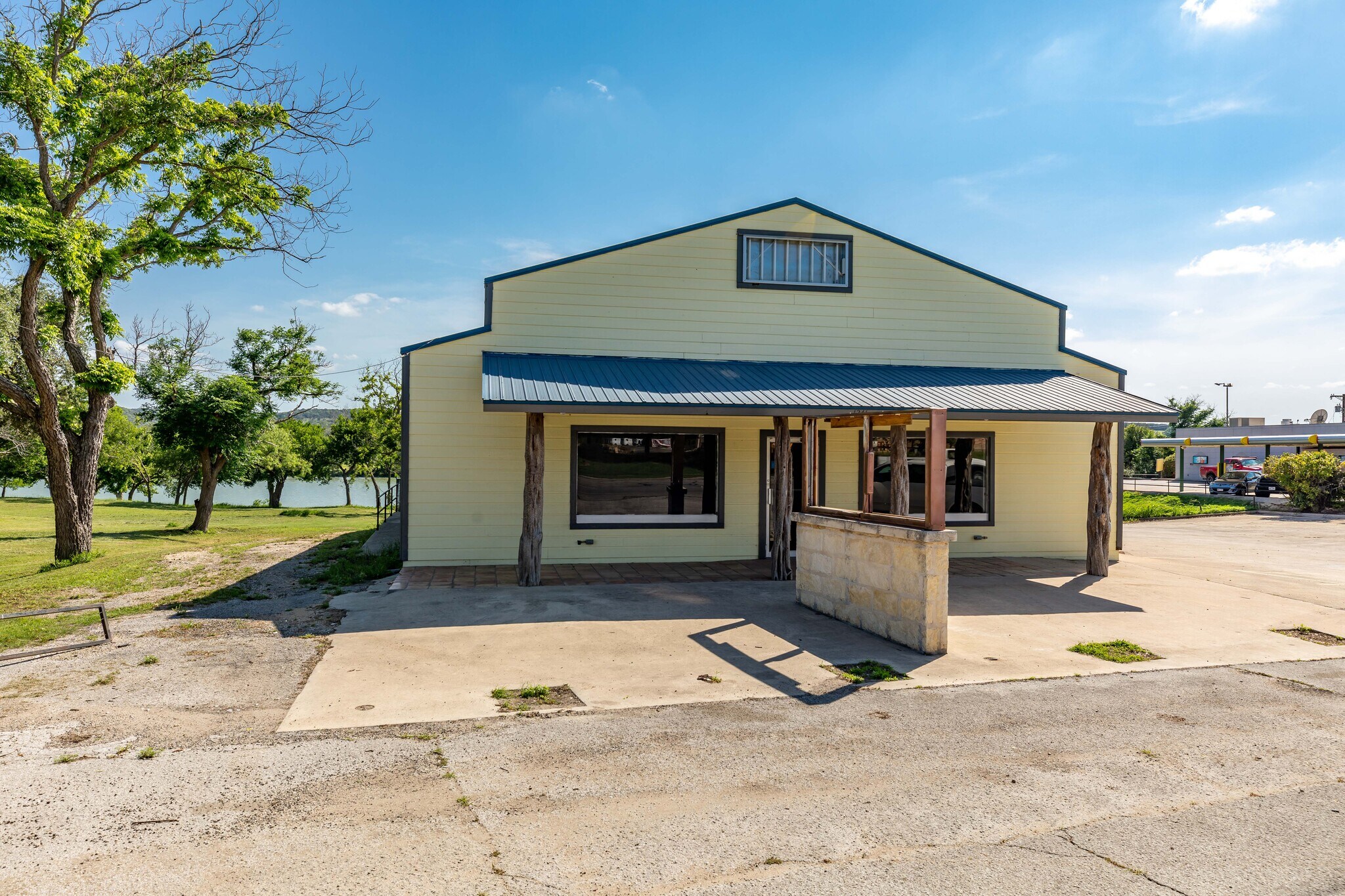 1241 Junction Hwy 27, Kerrville, TX 78028 1241 Junction Hwy