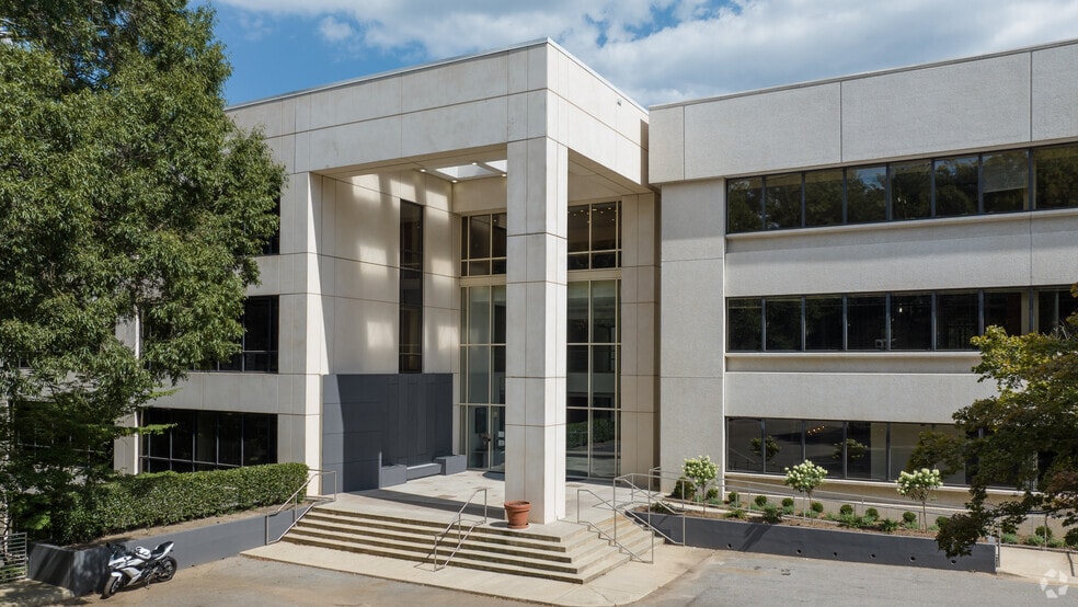 2700 Wycliff Rd, Raleigh, NC for lease - Building Photo - Image 3 of 33