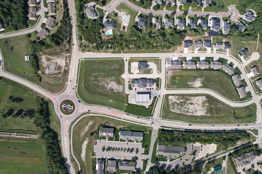 00000 Scenic xing, Manhattan, KS for sale - Building Photo - Image 3 of 6