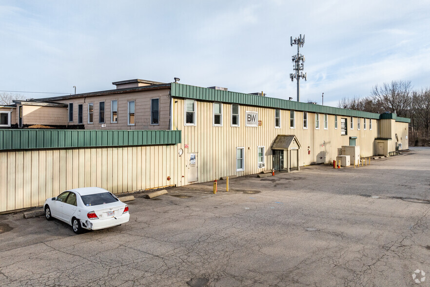 59 Davis Ave, Norwood, MA for lease - Building Photo - Image 3 of 4