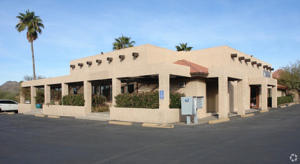 6061 E Cave Creek Rd, Cave Creek, AZ for sale - Primary Photo - Image 1 of 1