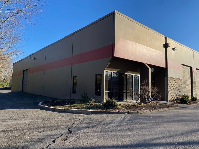 11717-11755 NE Marx St, Portland, OR for lease - Building Photo - Image 3 of 13