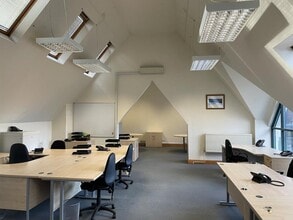 College St, Gloucester for lease Interior Photo- Image 2 of 5