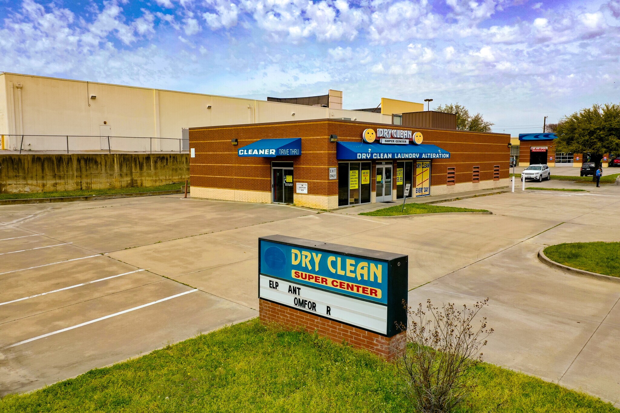 705 Melbourne Rd, Hurst, TX for sale Building Photo- Image 1 of 1