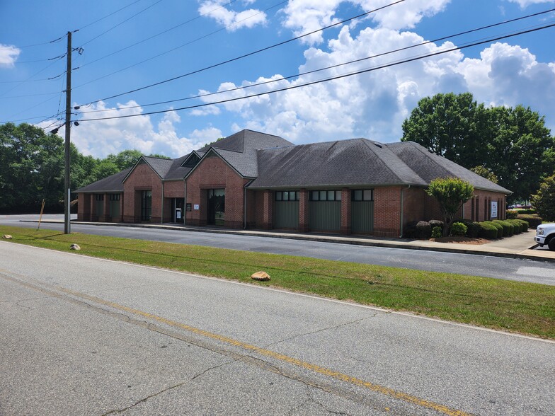 200 S Houston Lake Rd, Warner Robins, GA for sale - Building Photo - Image 2 of 5