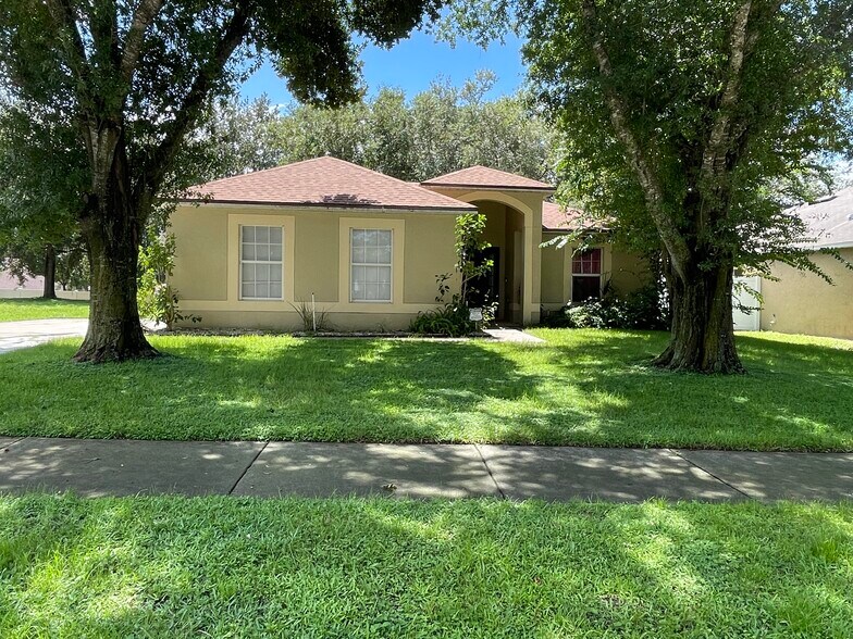 185 Winding Cove Ave, Apopka, FL for sale - Primary Photo - Image 1 of 26