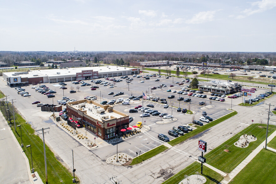 5421-5451 W Saginaw Hwy, Lansing, MI for lease - Aerial - Image 2 of 5