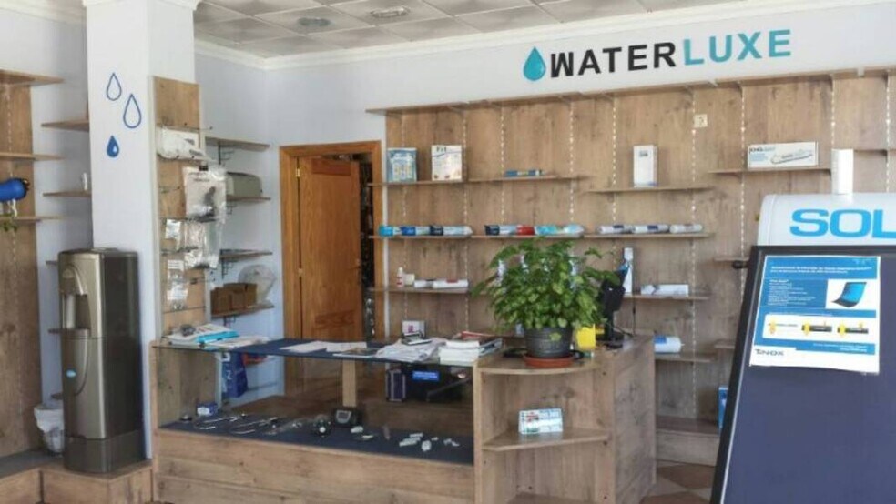 Retail in El Ejido, Almería for sale - Building Photo - Image 2 of 8