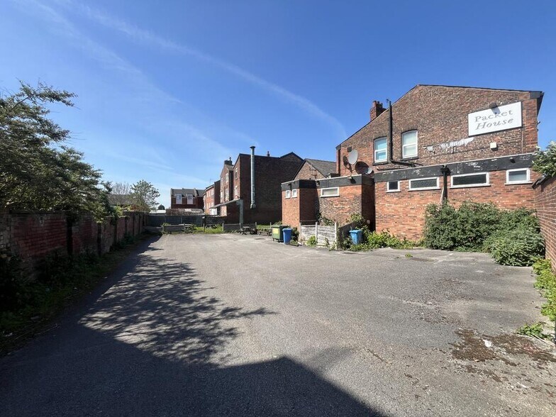 321 Liverpool Rd, Manchester for lease - Building Photo - Image 2 of 5