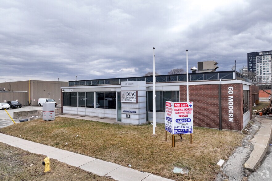 60 Modern Rd, Toronto, ON for sale - Primary Photo - Image 1 of 1