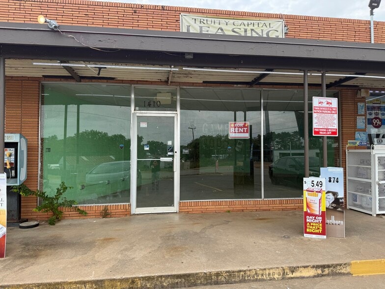 1400-1412 Beverly Dr, Wichita Falls, TX for lease - Building Photo - Image 1 of 9