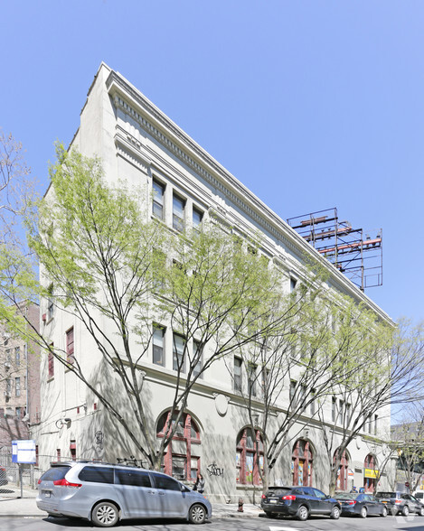 256-260 Broadway, Brooklyn, NY for lease - Building Photo - Image 3 of 3