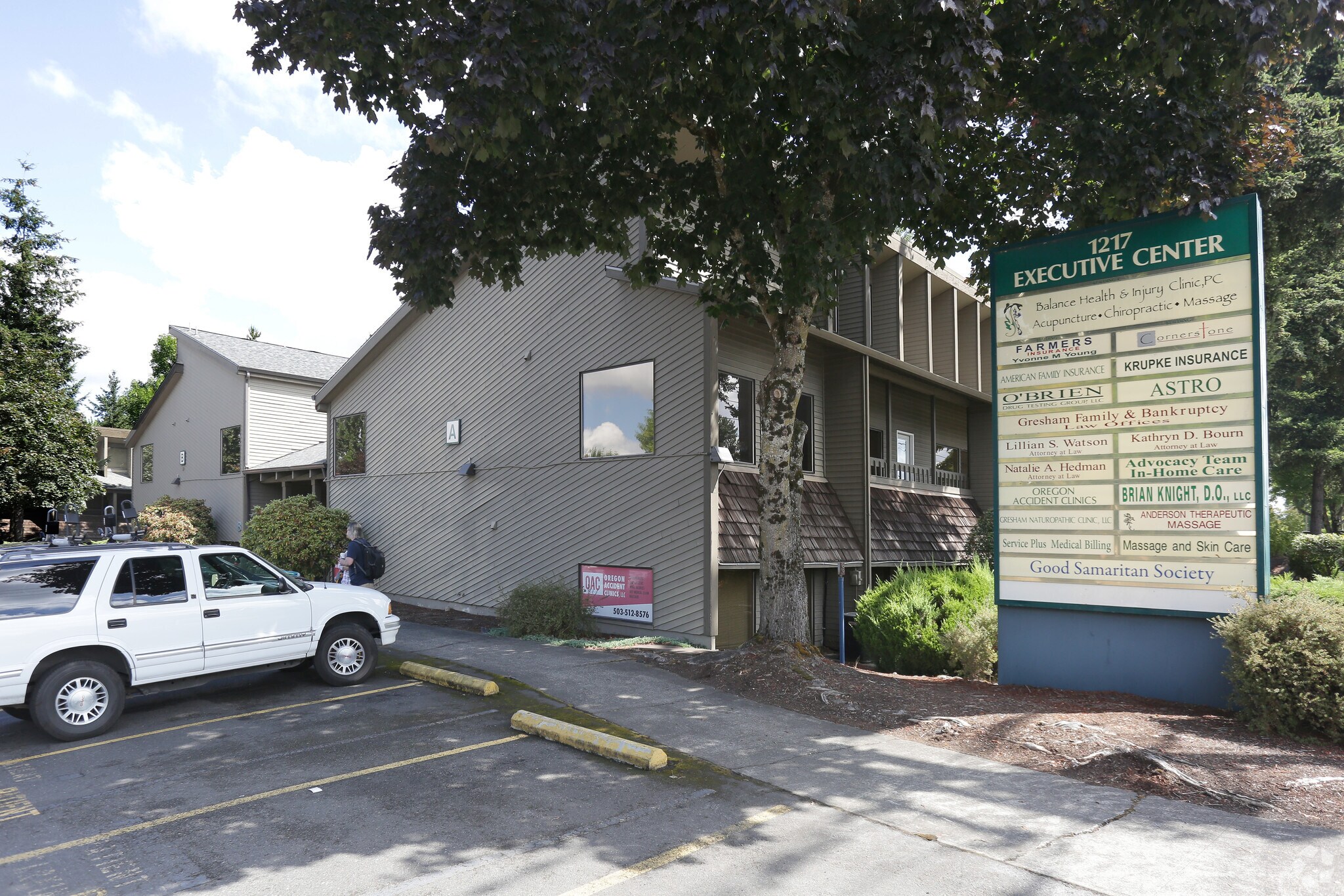 1217 NE Burnside Rd, Gresham, OR for sale Primary Photo- Image 1 of 1