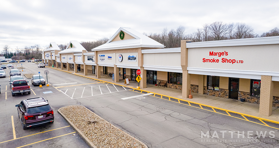 15561 W High St, Middlefield, OH for sale - Building Photo - Image 1 of 1