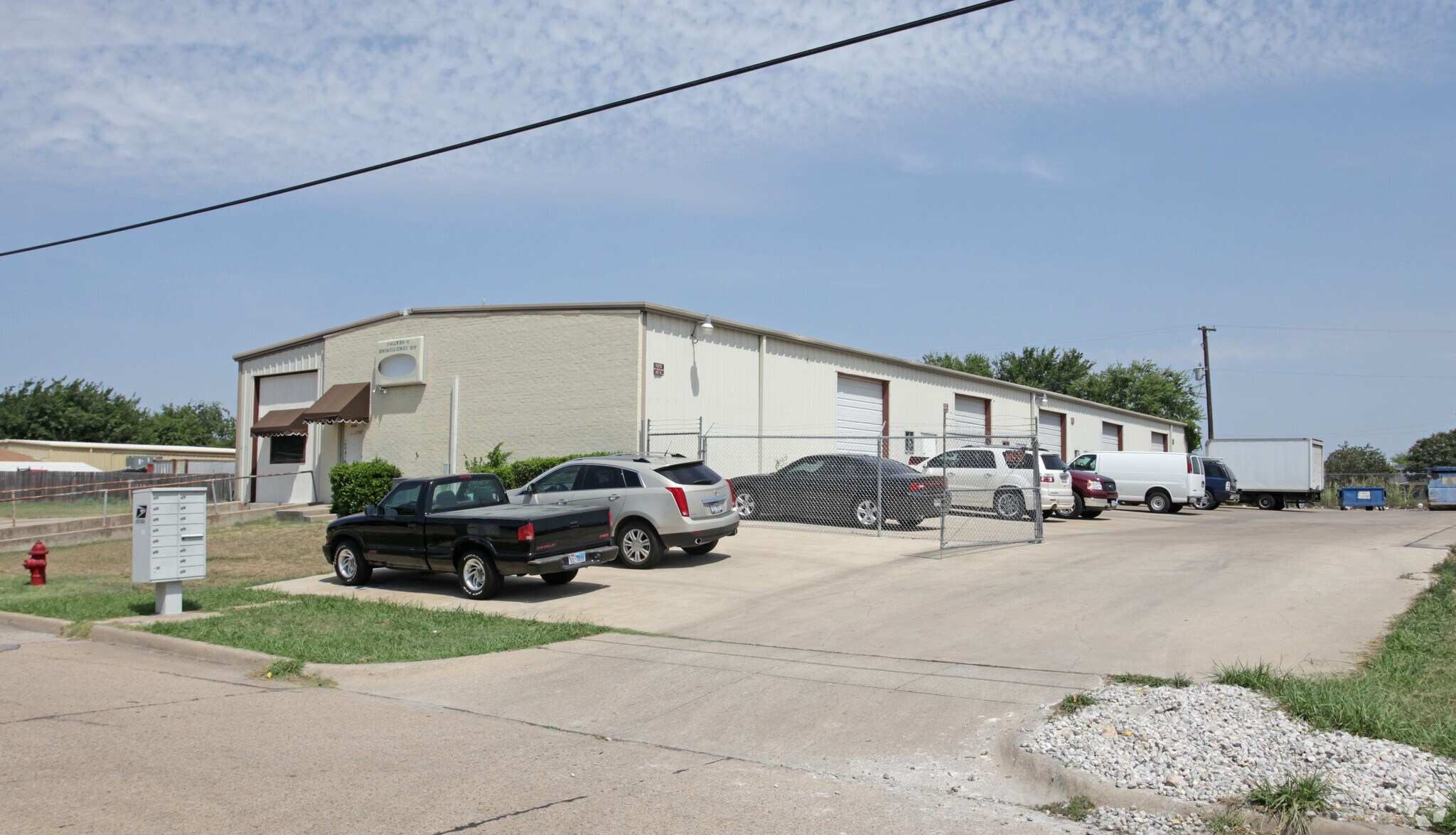 2430 Fort Worth St, Grand Prairie, TX for sale Primary Photo- Image 1 of 1