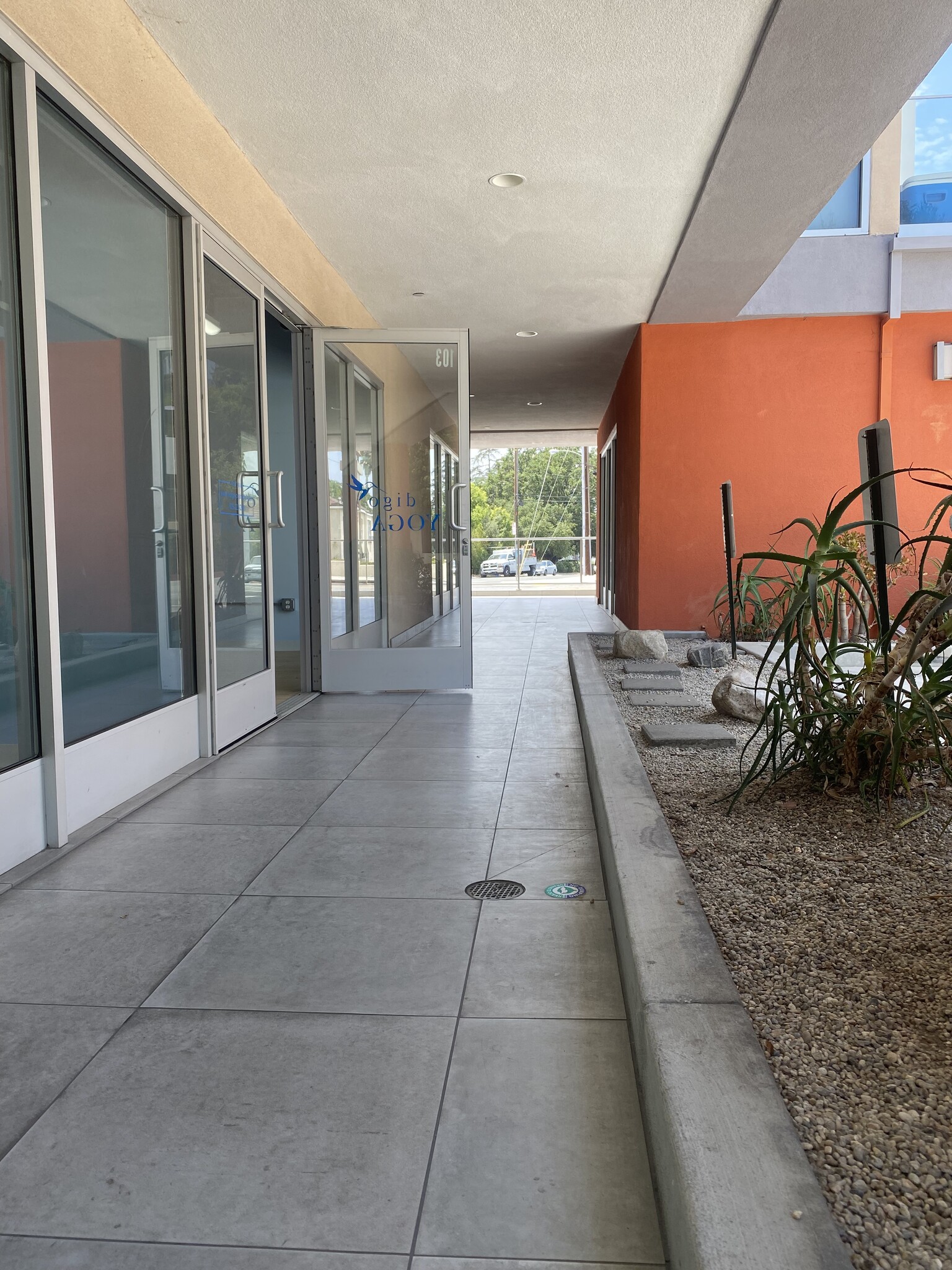 1968 Lake Ave, Altadena, CA for lease Building Photo- Image 1 of 9