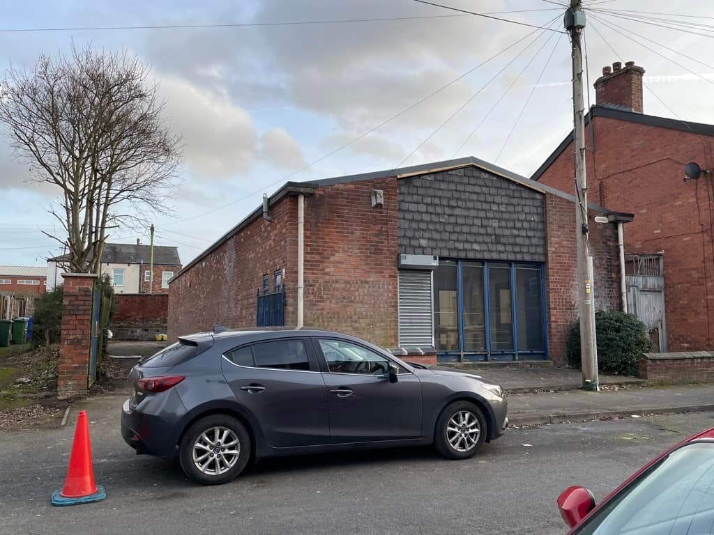 16 Vernon St, Hyde for sale Building Photo- Image 1 of 1