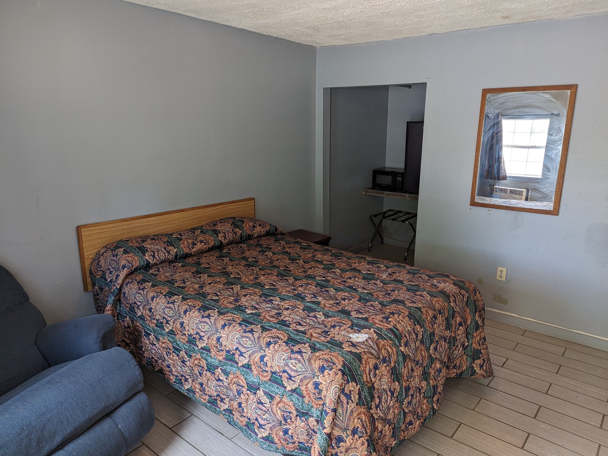 7418 Chef Menteur Hwy, New Orleans, LA 70126 Top Motel