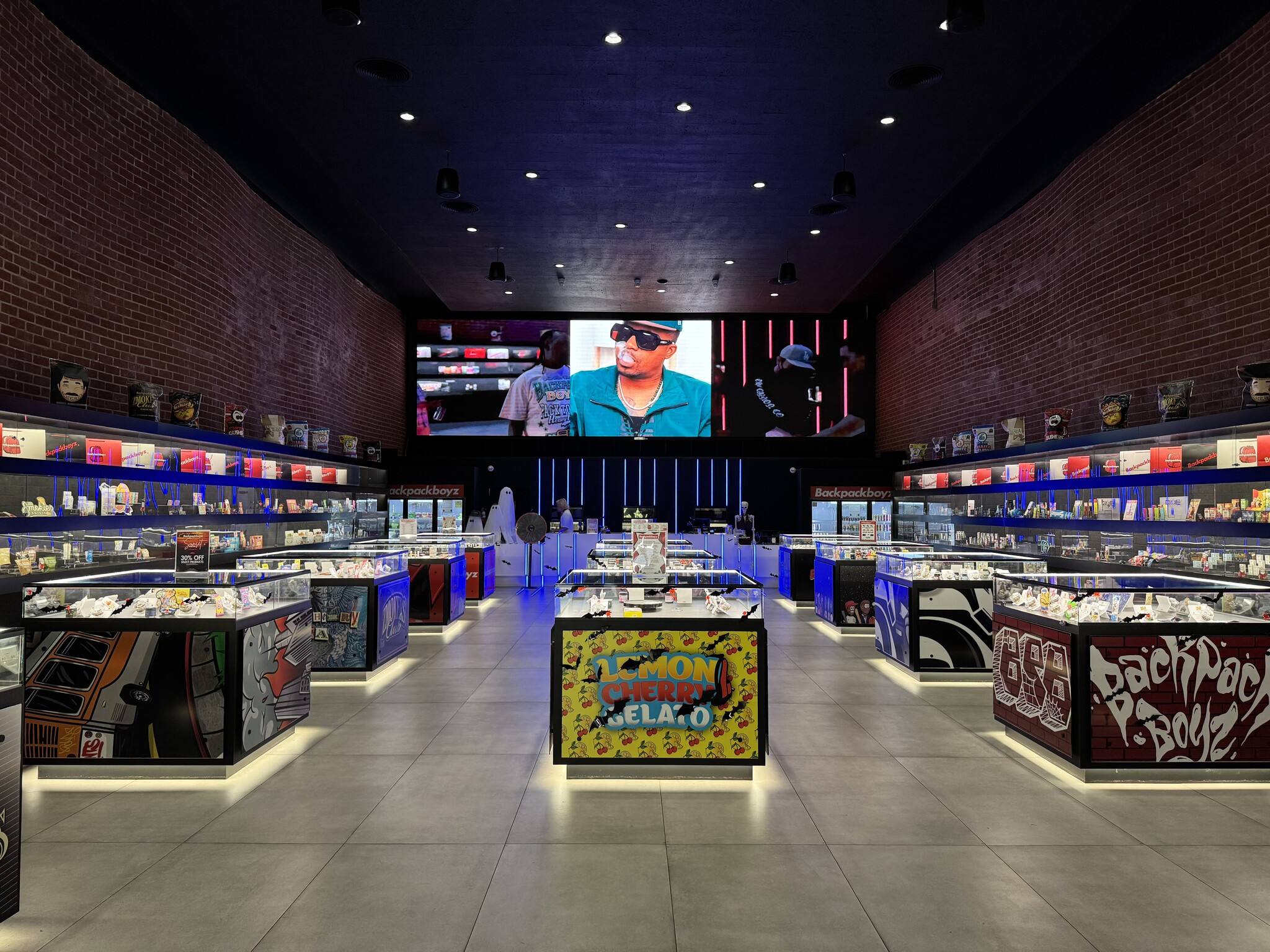 7677 W Sunset Blvd, Los Angeles, CA for lease Interior Photo- Image 1 of 19