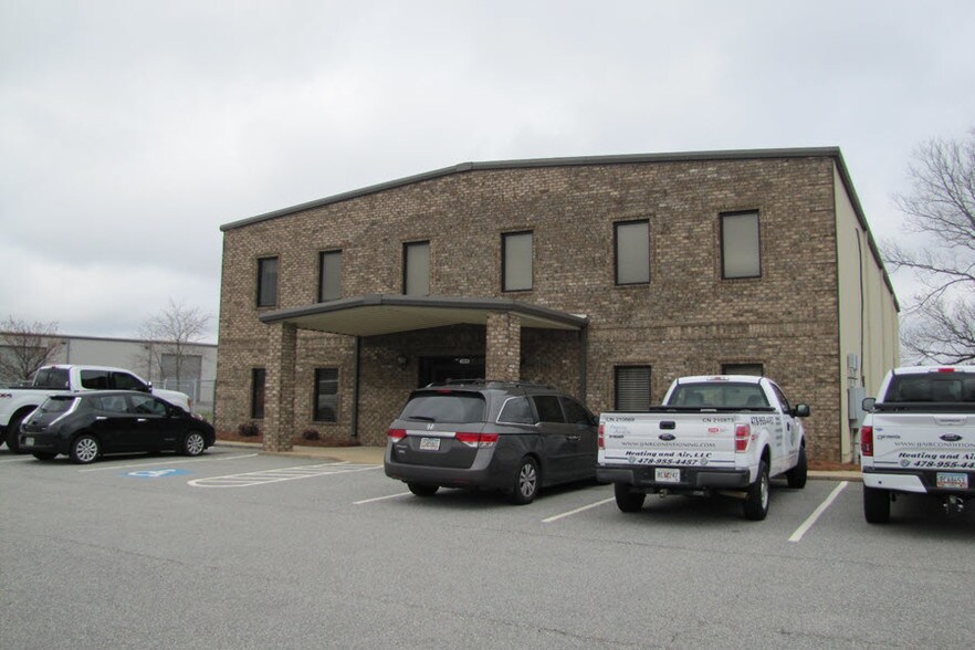 109 Pat Joiner Rd, Byron, GA for sale - Building Photo - Image 1 of 1