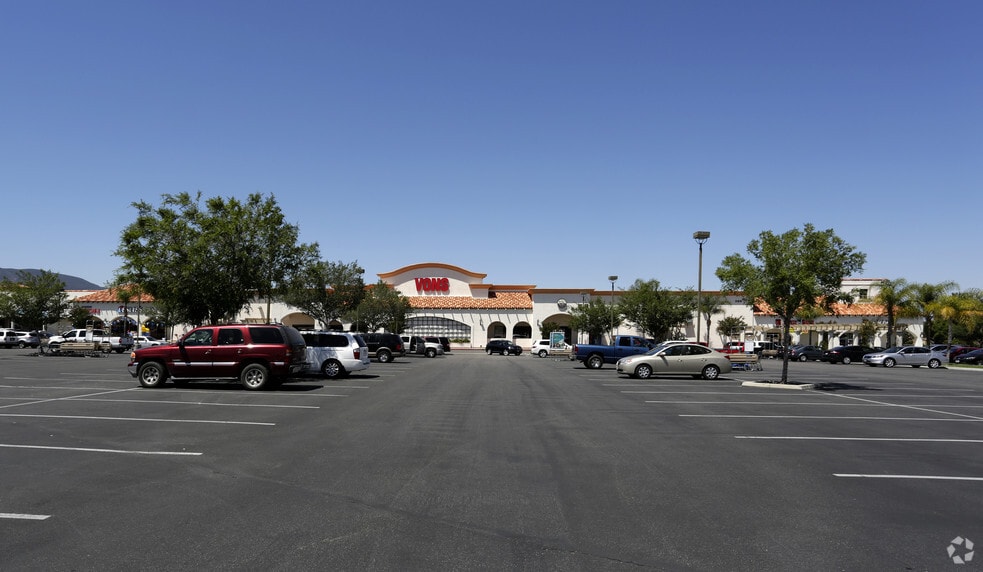 315-487 Magnolia Ave, Corona, CA for lease - Primary Photo - Image 2 of 22