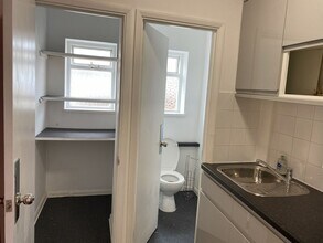 Tideway House, 1 Tideway House, Park Ln, Richmond for lease Interior Photo- Image 2 of 2