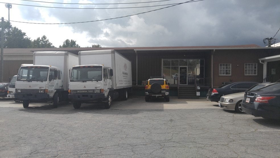 10 Dooley Ave, Savannah, GA for lease - Building Photo - Image 1 of 14