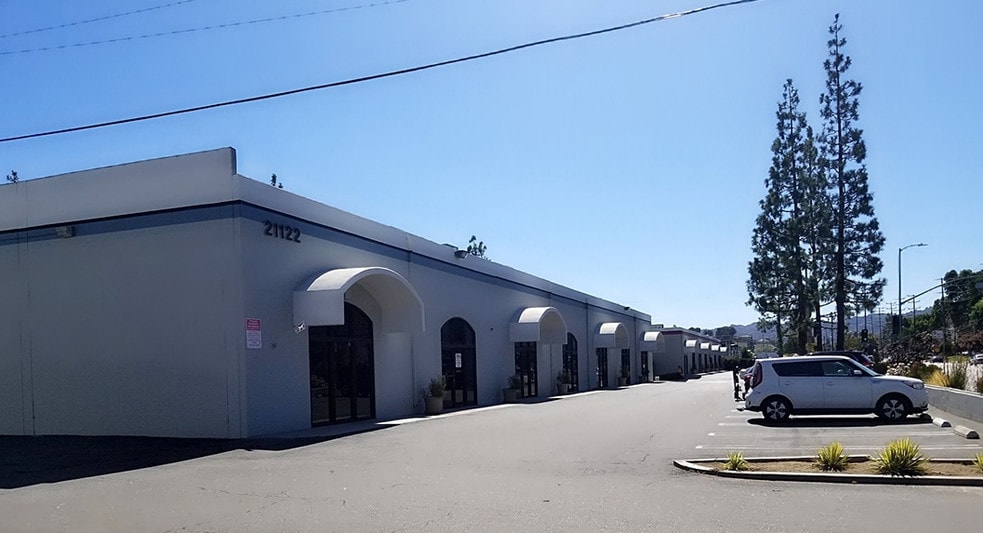 21110-21129 Osborne St, Canoga Park, CA for lease - Building Photo - Image 1 of 11