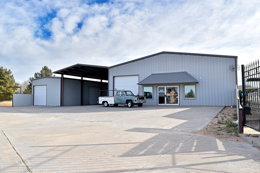 329 E Hwy 82, Wolfforth, TX for lease - Building Photo - Image 1 of 20