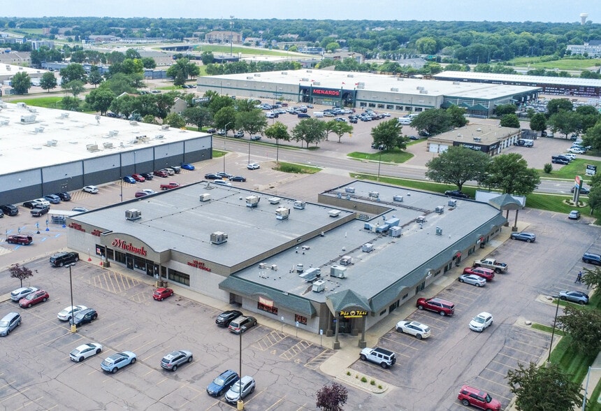 3801 W 34th St, Sioux Falls, SD for sale - Building Photo - Image 1 of 6