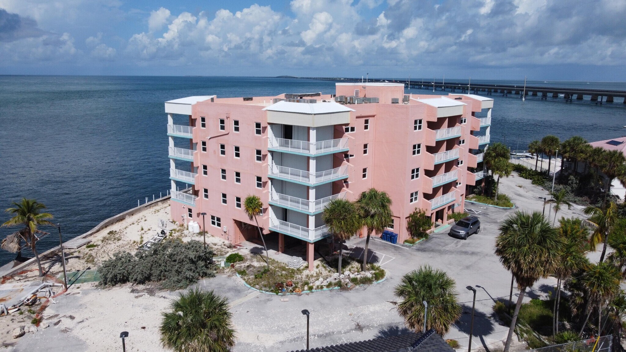 1 Kyle Way S, Marathon, FL 33050 Hawks Nest Marathon