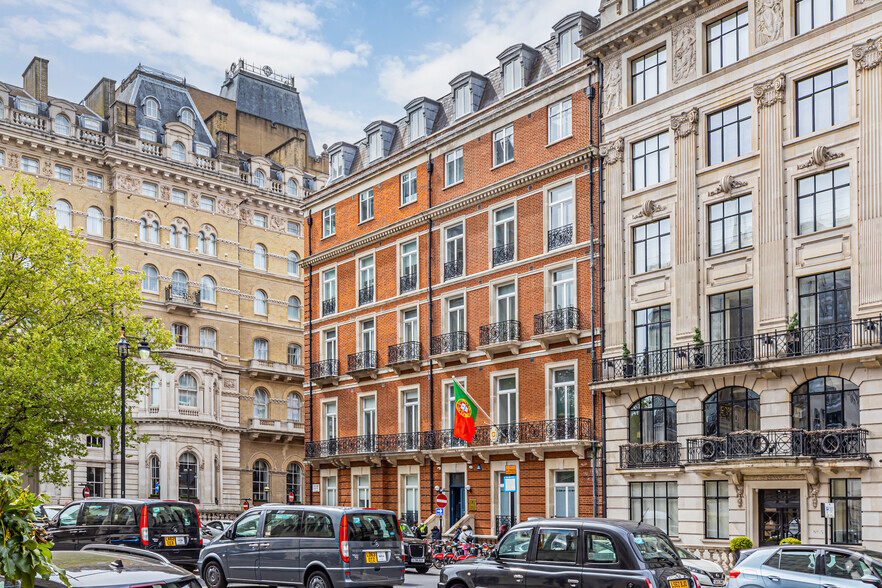 1-3 Portland Pl, London for sale - Primary Photo - Image 1 of 1