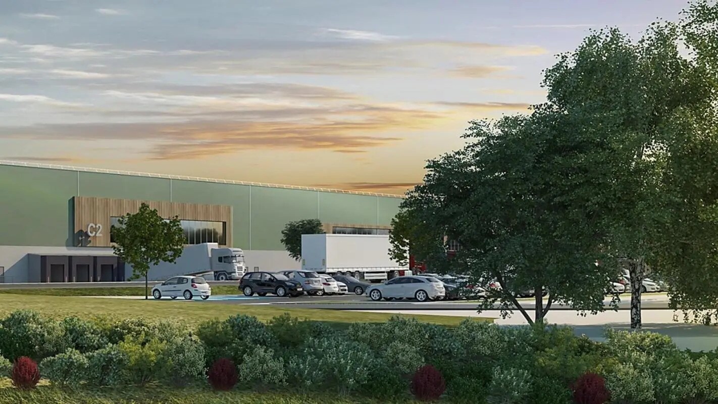 Industrial in Méru for lease Building Photo- Image 1 of 7