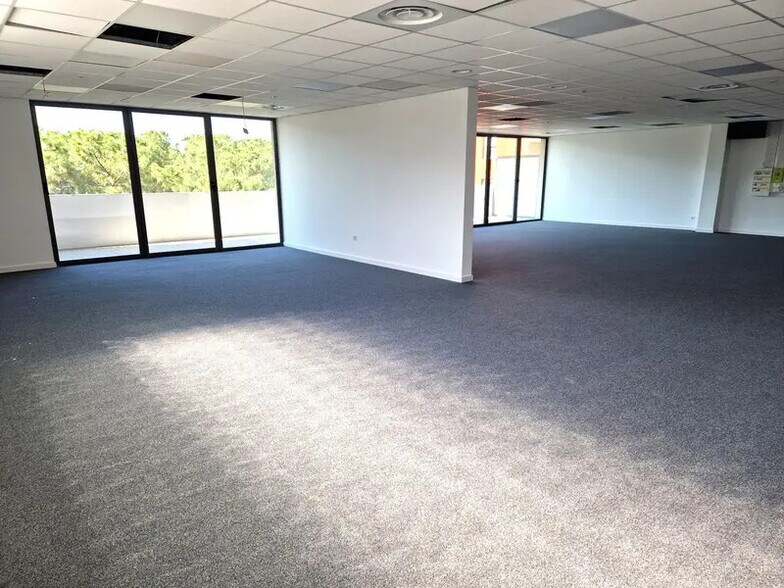 Office in Nice for lease - Interior Photo - Image 2 of 5
