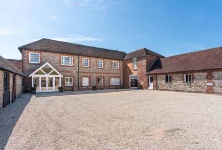 Drayton Ln, Chichester for sale Primary Photo- Image 1 of 1