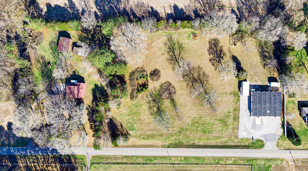 3000 Upper River Rd, Decatur, AL for sale Primary Photo- Image 1 of 1