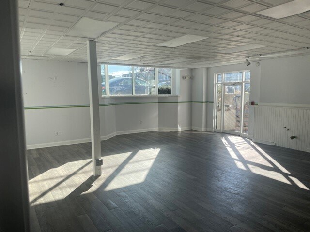28 Chestnut St, Andover, MA for lease - Building Photo - Image 3 of 16