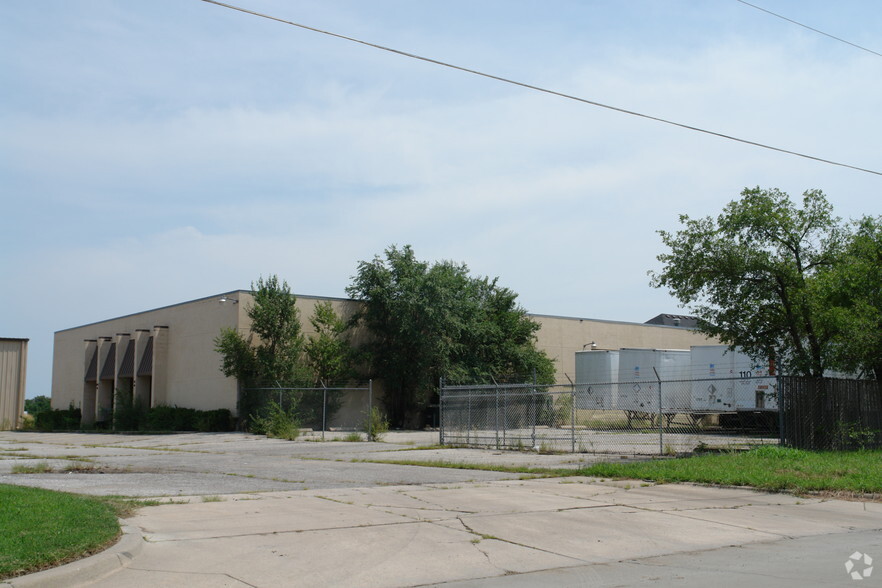 1630 S St Clair St, Wichita, KS for lease - Building Photo - Image 2 of 2