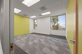 200 Commerce Dr, Irvine, CA for lease Interior Photo- Image 2 of 18